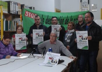 La Plataforma Salvemos Doñana convoca una manifestación multitudinaria en El Rocío contra el proyecto industrial de Gas Natural Fenosa en Doñana