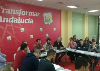 IU rechaza que docentes dediquen tiempo a “excesiva burocracia” y prepara una moción para combatirlo