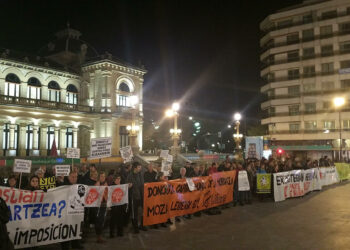 Cientos de personas en la Marcha de Protesta del Antiguo