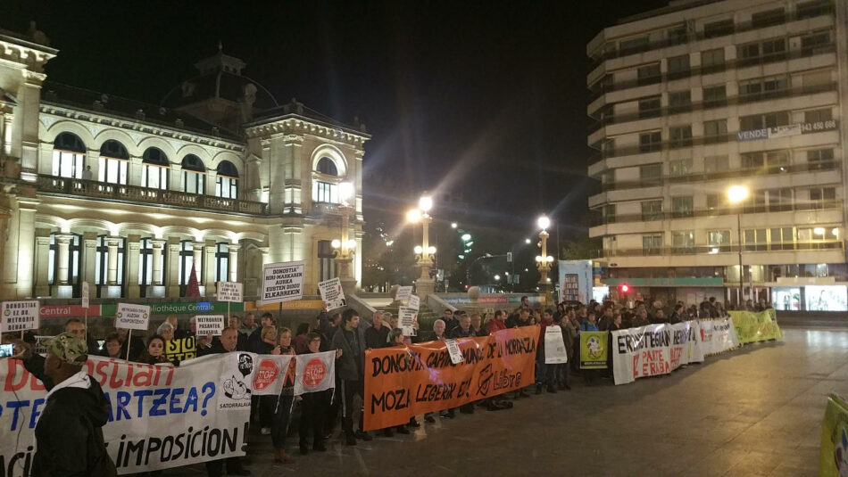 Cientos de personas en la Marcha de Protesta del Antiguo