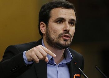 Garzón ve “sensata” la propuesta de los sindicatos para que los empleados públicos no pierdan poder adquisitivo y tengan un aumento salarial en 2017 similar al del IPC