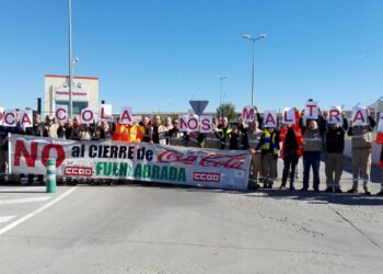 Medio centenar de eurodiputados da su apoyo a un manifiesto en defensa de los trabajadores de Coca-Cola