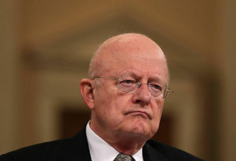 Renuncia James Clapper, director de inteligencia de EE.UU.