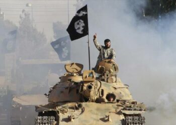 Daesh empieza a transferir sus armas pesadas de Irak a Siria