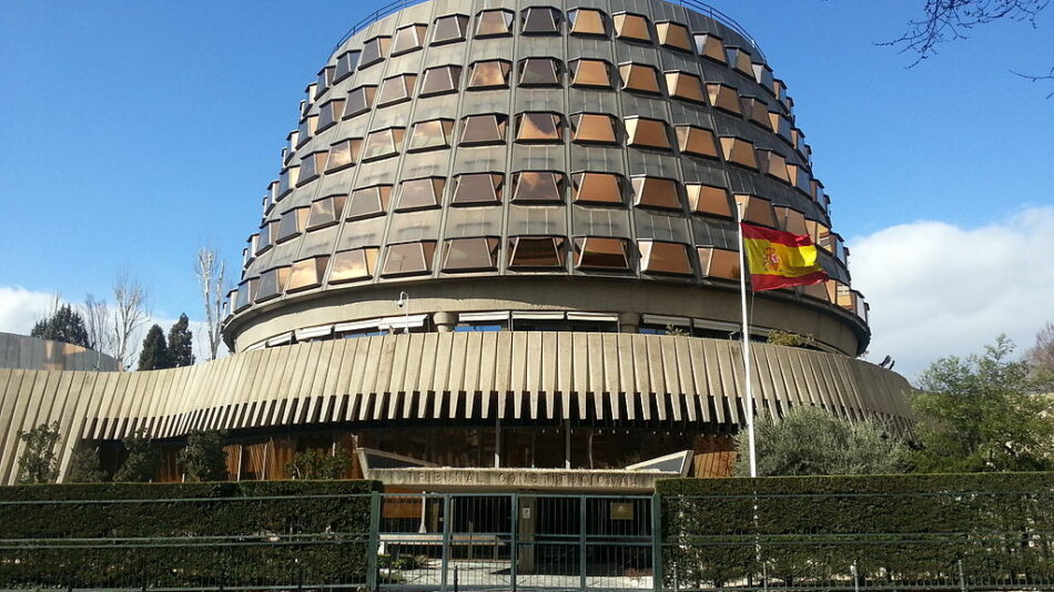 En Comú Podem demana la derogació de la reforma del PP del Tribunal Constitucional que pot suspendre càrrecs públics