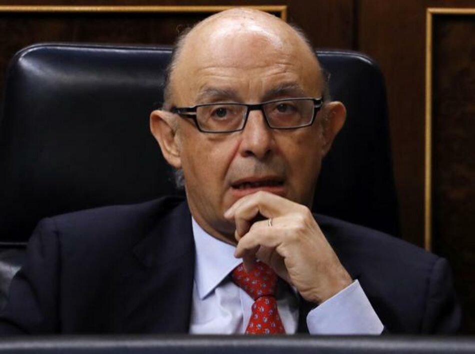 IU ve «impresentable» que Montoro calle sobre el uso del superávit que generan los ayuntamientos e «insuficiente» que sólo ofrezca «hablar» sobre la regla de gasto