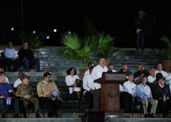 Sindicatos cubanos rinden homenaje póstumo a Fidel Castro