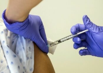 Comprueban efectividad de nueva vacuna contra el ébola