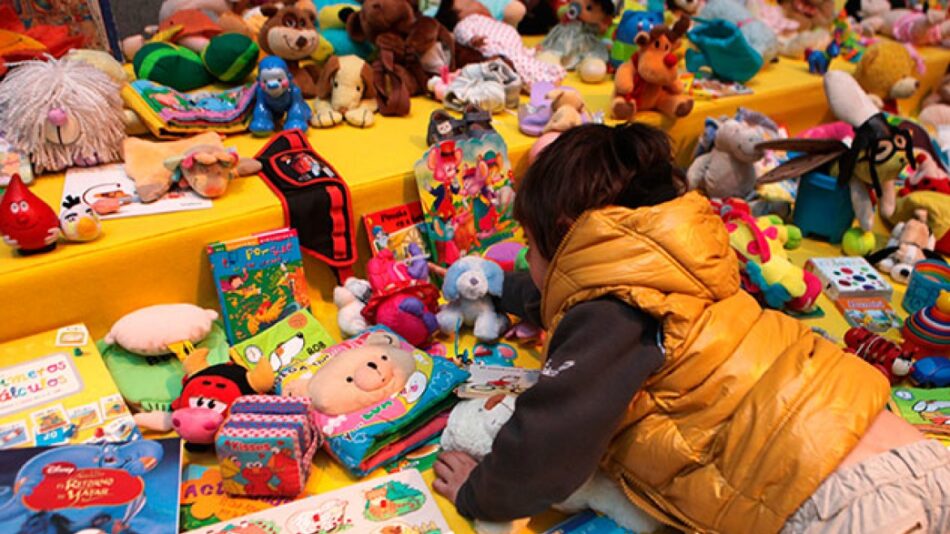 «Larga vida a los juguetes»: trueque en La Vidriera