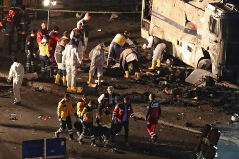 Atentado en Turquía deja 38 muertos y 166 heridos