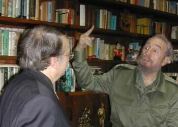 La dictadura mediática en la era de la post-verdad Fidel Castro y la represión contra los intelectuales