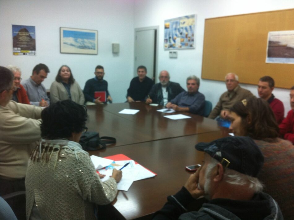 Organizaciones se unen en un gran movimiento social para defender el agua y su uso racional en Almería