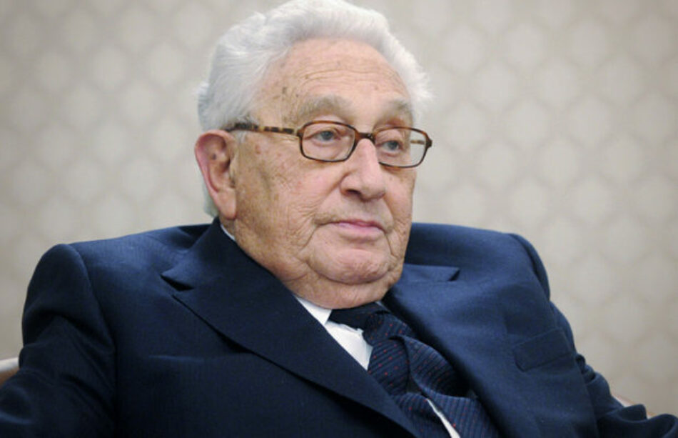 Henry Kissinger: “Es conveniente para Estados Unidos y para Rusia que Estados Unidos tenga una relación más comprensiva con el Kremlin”