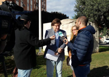 La «Asamblea Nacional Andaluza» en colaboración con «Málaga para la Gente» revindica dignificar los símbolos nacionales de Andalucía