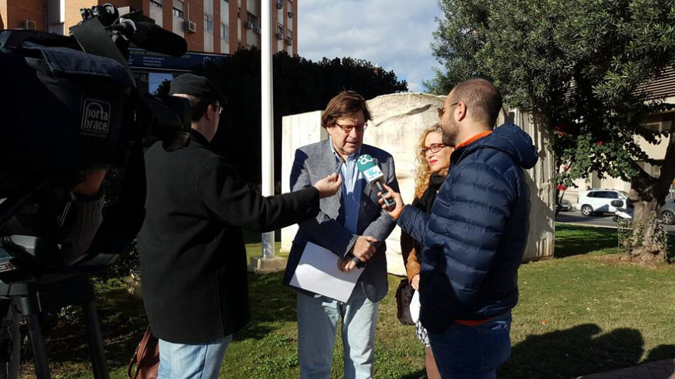 La «Asamblea Nacional Andaluza» en colaboración con «Málaga para la Gente» revindica dignificar los símbolos nacionales de Andalucía