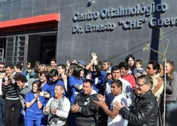 Argentina. 48 mil argentinos recuperaron la vista por un programa cubano de salud. No son números, son historias: “Yo sí puedo” y “Operación Milagro”