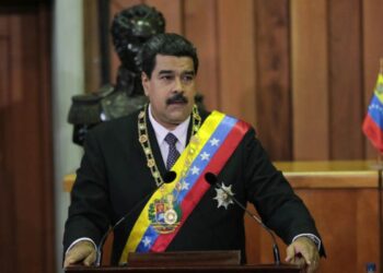 Maduro anuncia nueva etapa de Gobierno de las catacumbas del pueblo