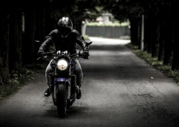 ¿Sabes todos los aspectos que pueden influir en el precio del seguro de tu moto?