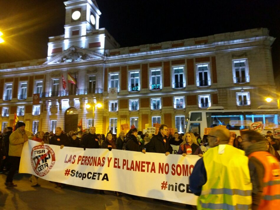 Más de 3.000 personas se manifiestan en Madrid contra el CETA