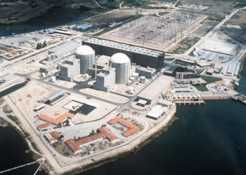 Sixto traslada al Congreso la «enorme preocupación» del pueblo y Parlamento lusos por la construcción de un almacén de residuos nucleares en Almaraz