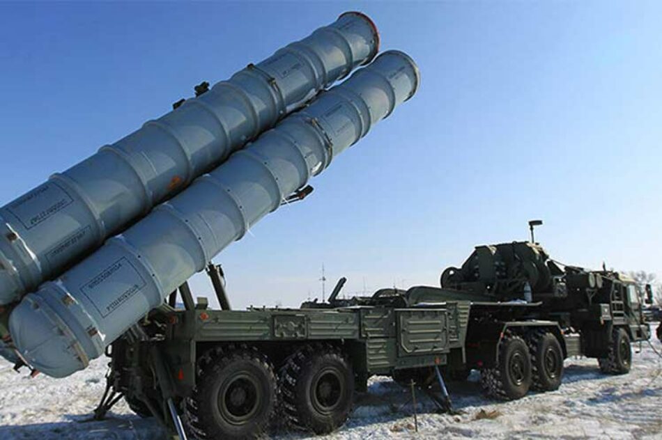 Rusia envía sistemas antiaéreos S-400 a Crimea