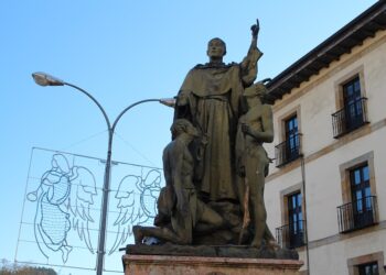 Campaña para que el alcalde de Ordizia (País Vasco) retire monumento que atenta contra la dignidad de los pueblos indígenas