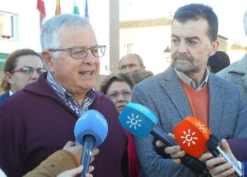 Maíllo acusa al PSOE de sumir en la ingobernabilidad al Ayuntamiento de Santiponce
