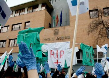 Podemos insta a Díaz a cesar en su ofensiva contra las plataformas en defensa de la sanidad pública