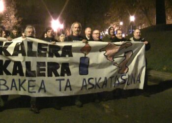 Los presos de ETA quieren la paz; el reino de España, no