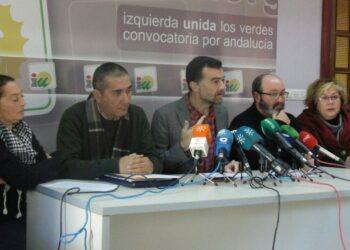 IU presenta mociones en defensa de la gestión directa de los comedores escolares en Andalucía