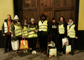El Casal Popular de Castelló reparte mantas y bebidas calientes a personas sin hogar ante la ola de frío