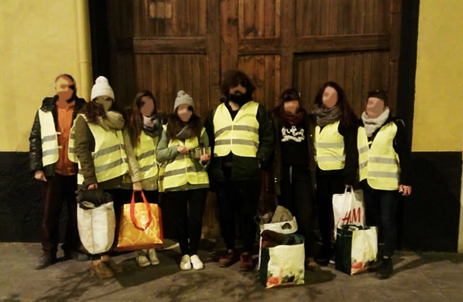 El Casal Popular de Castelló reparte mantas y bebidas calientes a personas sin hogar ante la ola de frío