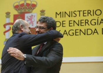 La Confederación Estatal de Asociaciones Vecinales anima a protestar por la subida de la luz