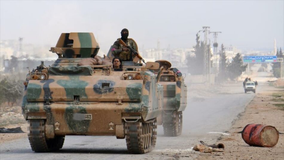 Soldados sirios y turcos se enfrentan en el norte de Siria