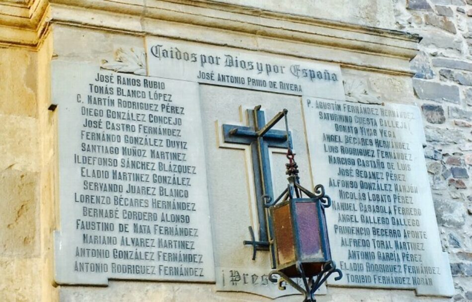 Denuncian el incumplimiento de la Ley de Memoria Histórica del Ayuntamiento de León