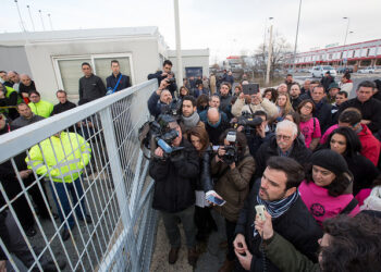 Garzón respalda en Ávila a los trabajadores de Nissan y pone sus problemas como ejemplo para “desmentir” la propaganda de Rajoy sobre la recuperación