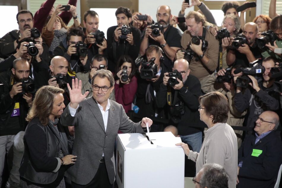 Garzón apuesta por el “diálogo” para que todas las partes “se sienten en una mesa a hablar” y encuentren soluciones al “conflicto político” catalán