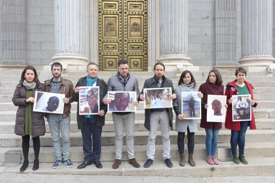 Unidos Podemos rinde homenaje a las víctimas del Tarajal