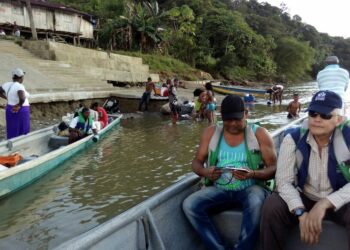 500 colombianos en peligro de desplazamiento por violencia