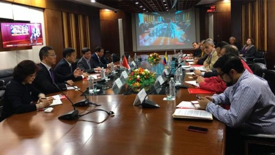Comisión China-Venezuela debatirá acuerdos de industrialización