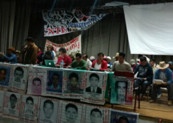 V Convención Nacional Popular suma voces para exigir justicia por los 43 de Ayotzinapa