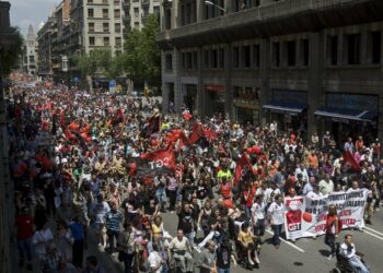 Varios miles de personas se manifiestan en Madrid junto a las Marchas de la Dignidad