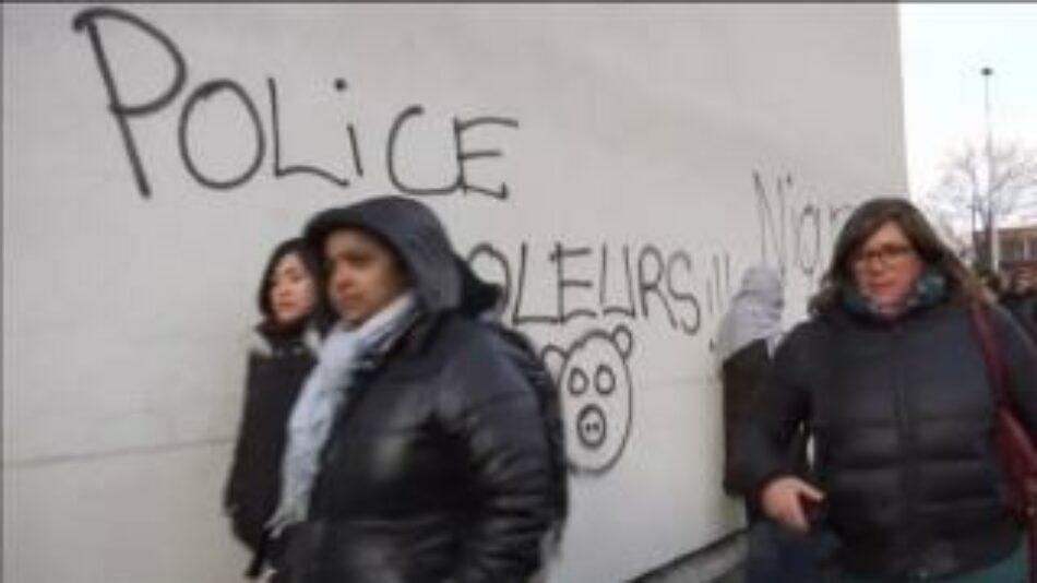 Disturbios en Francia tras violar un policía con una porra a un joven detenido en París