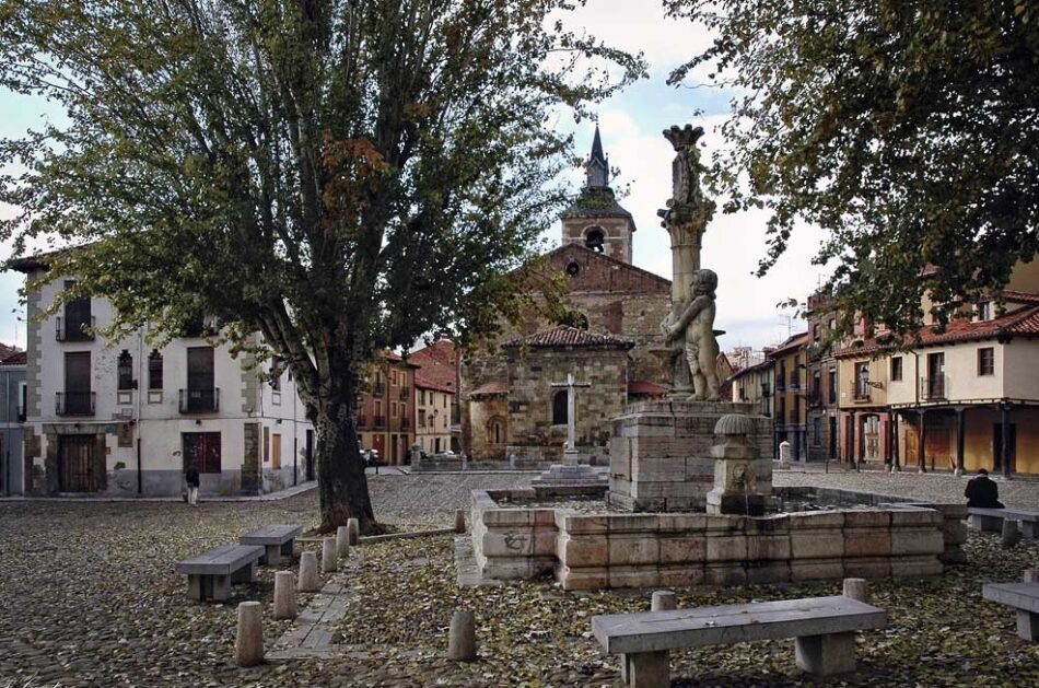 Leon en común denuncia la actuación en la plaza del Grano