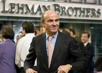 Garzón reclama que Luis de Guindos explique el contrato con Lehman Brothers durante la alcaldía de Ruiz-Gallardón