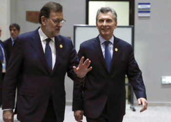 Macri critica marchas en su contra por la caída de los salarios