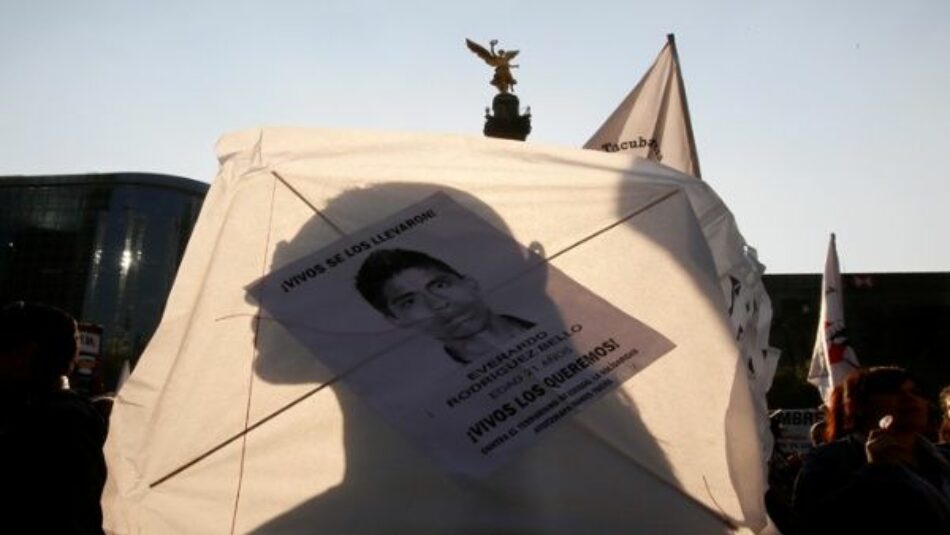 Padres de los 43 normalistas de Ayotzinapa establecen quinta Convención Nacional Popular