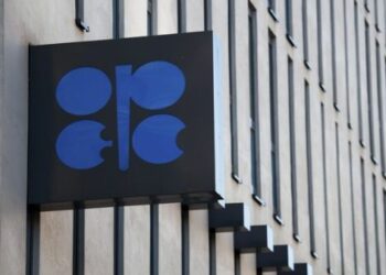 OPEP confirma reducción de producción de petróleo en enero