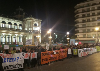 El gobierno vasco usa la Ley Mordaza para sancionar la concentración de movimientos sociales durante el «Foro sobre democracia directa»