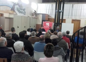IU Almería realiza un taller sobre cláusulas suelo y abusos bancarios en el barrio de Los Ángeles